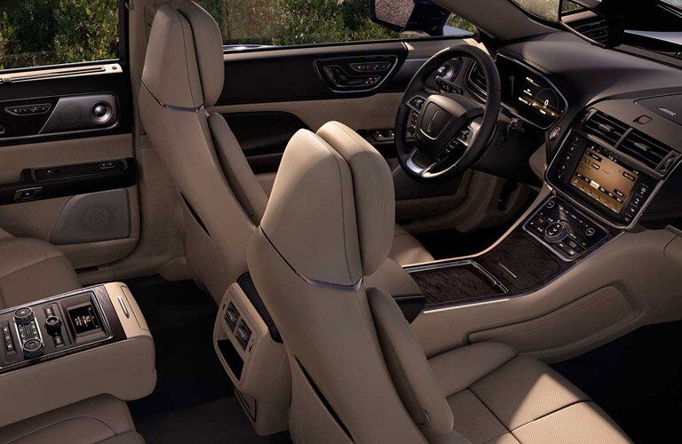 2017 Lincoln Continental features and options