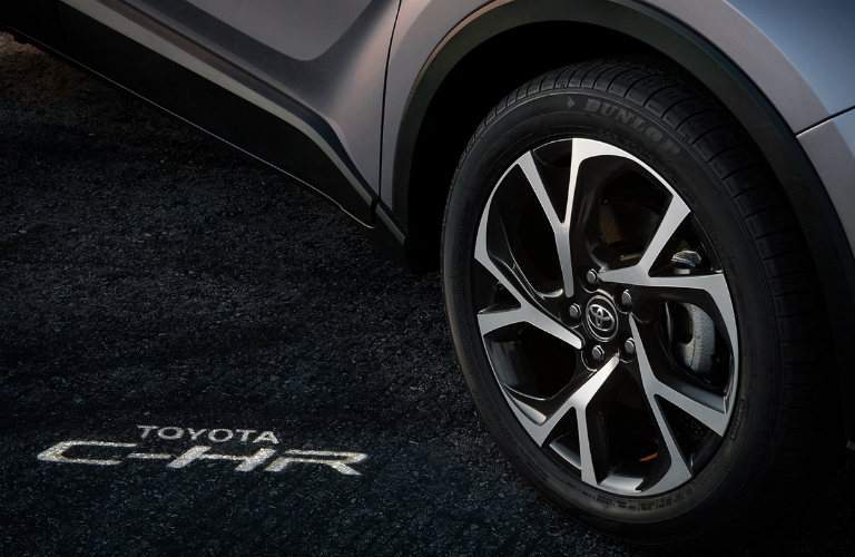 choosing between the 2018 toyota c-hr and 2017 honda hr-v
