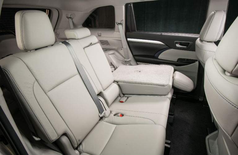 A cut-away view of the third row of seats inside of the 2018 Toyota Highlander