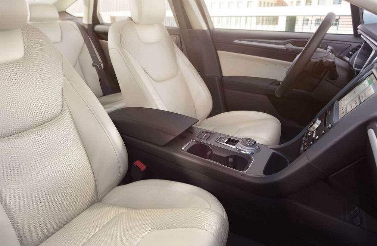 A look inside of the 2018 Ford Fusion Energi and how much passenger space is available