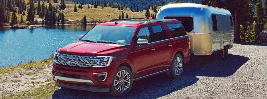 What engine options are in the 2018 Ford Expedition?