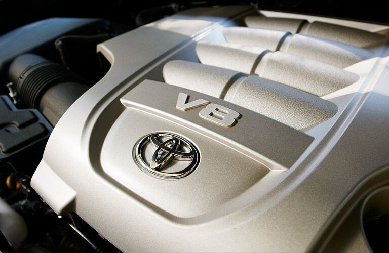 2018 Toyota Land Cruiser engine.