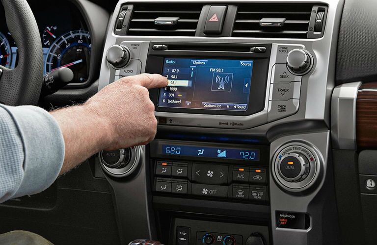 2018 Toyota 4Runner touchscreen