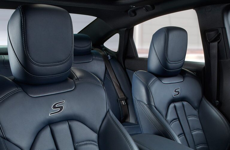 2016 Chrysler 200 interior color options