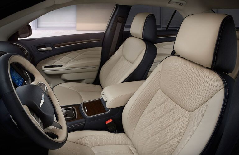 2016 Chrysler 300 leather seats