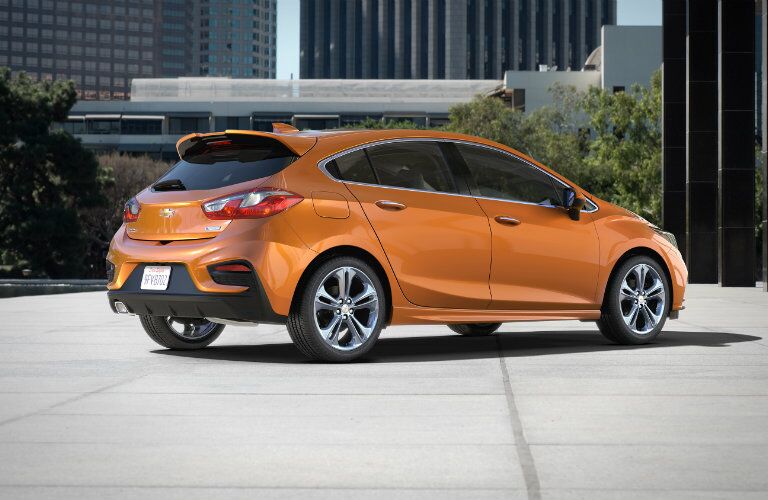 2017 Cruze Hatchback features