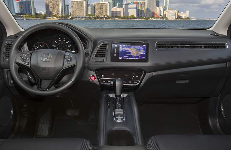 Driver's cockpit of the 2018 Honda HR-V