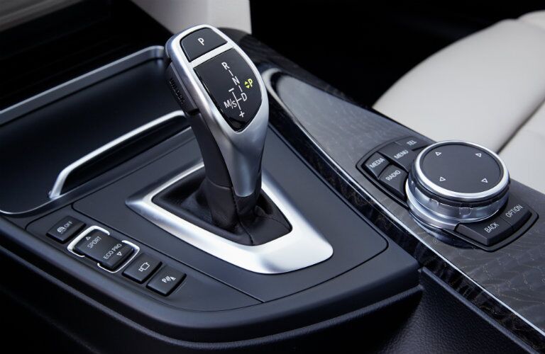 2016 BMW 3 Series gearshift and other controls