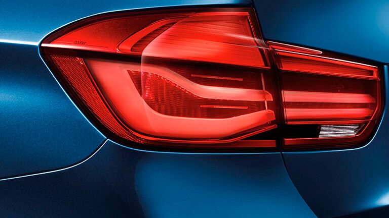 2016 BMW 3 Series tail light