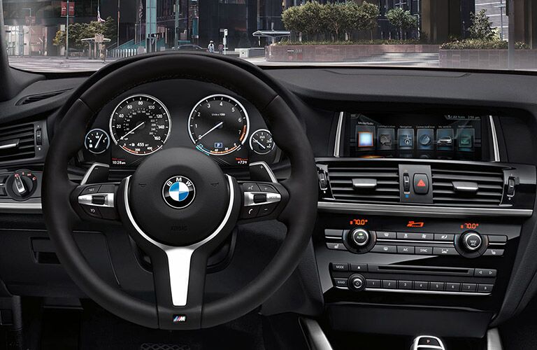 Dashboard view of the 2016 BMW X4