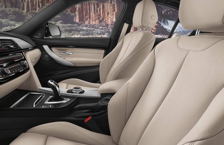 front seats of the 2018 BMW 3 Series