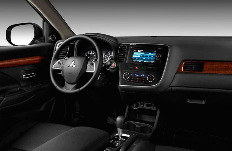 2016 Mitsubishi Outlander interior dashboard