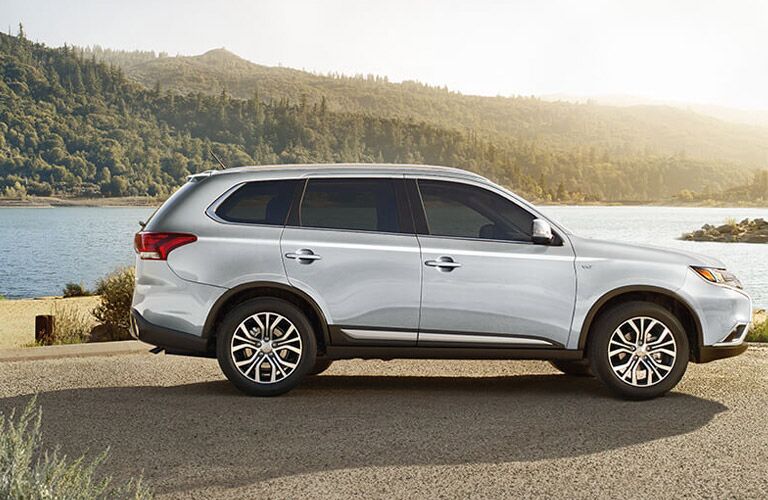 2016 Outlander cool silver