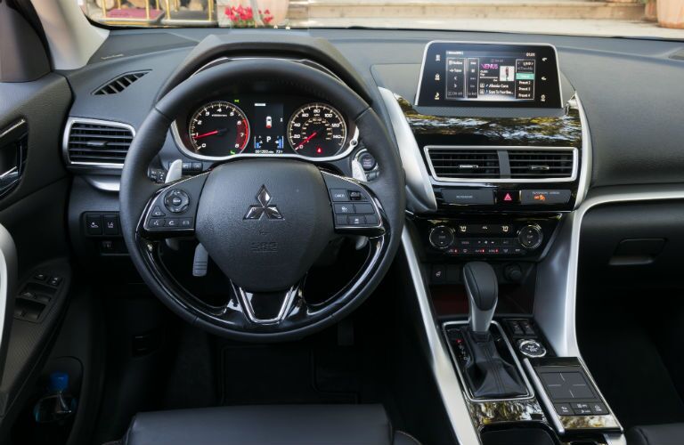 2018 Mitsubishi Eclipse Cross steering wheel