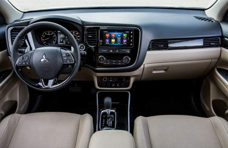 interior front of the 2018 mitsubishi outlander