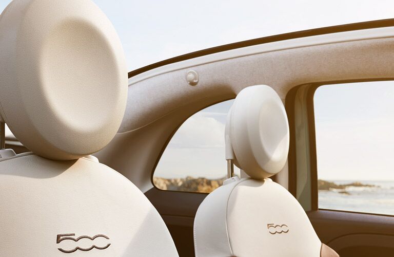 2017 Fiat 500 Round headrests