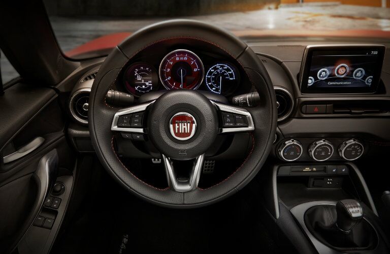 2017 Fiat 124 Spider Infotainment
