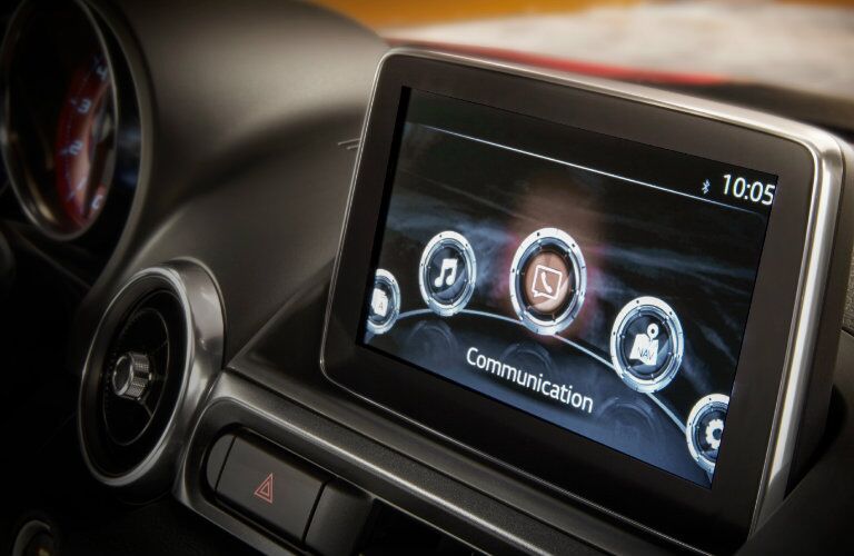 2017 Fiat 124 Spider Infotainment Apps