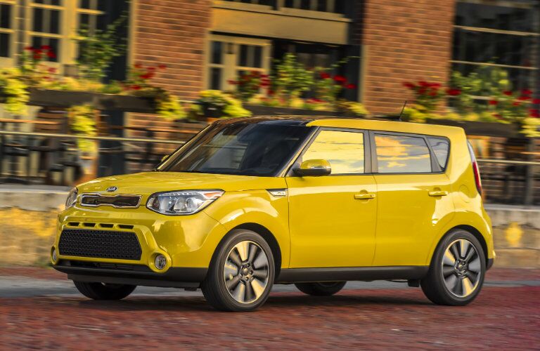 2016 Kia Soul Yellow Front