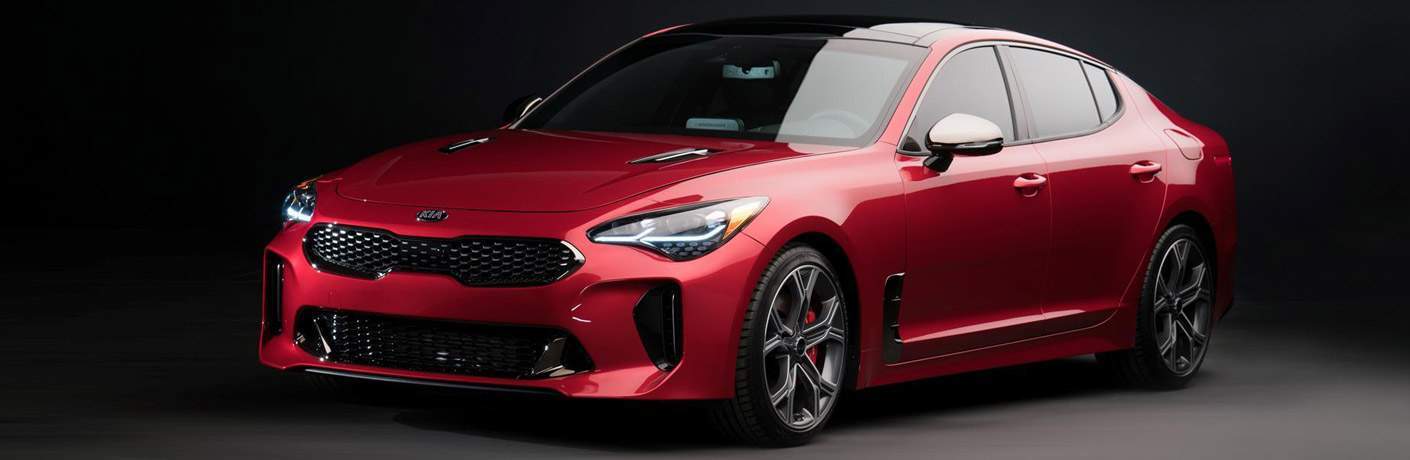 2018 Kia Stinger aggressive grille design