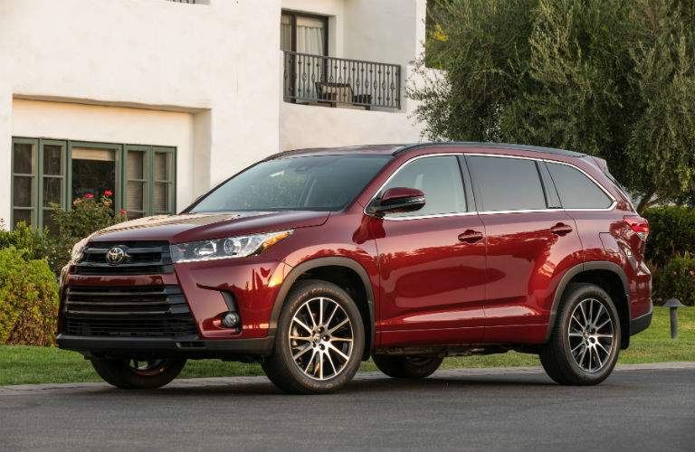 2018 Toyota Highlander Exterior Driver Side Front Profile