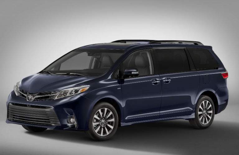 2018 Toyota Sienna Exterior Driver Side Front Profile