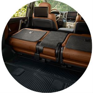 2016 Toyota Land Cruise cargo capacity