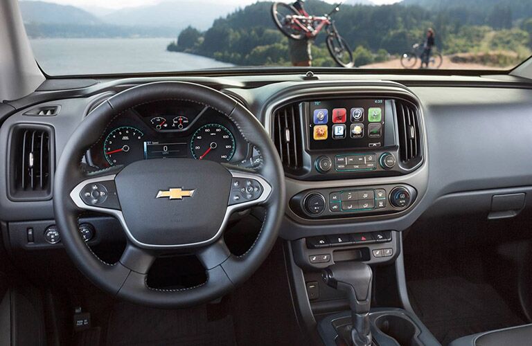 Dashboard view of the 2016 Chevy Colorado