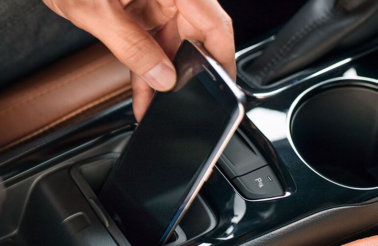 Connect your smartphone to 4G LTE Wi-Fi in the 2016 Chevy Cruze