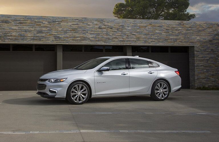 Side view of the 2016 Chevy Malibu