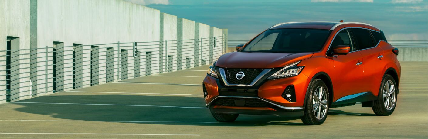 A front left quarter photo of the 2020 Nissan Murano.