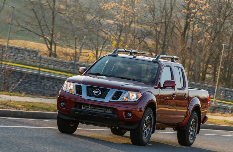 A head-on photo of the 2020 Nissan Frontier.