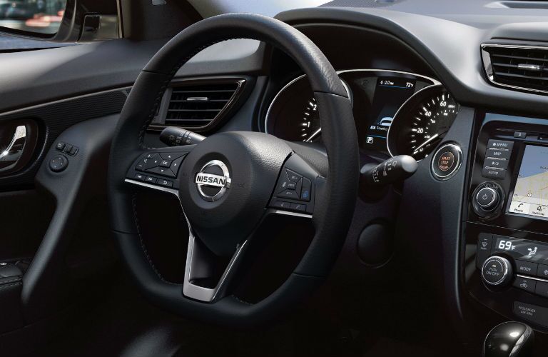 A look at the driver's cockpit in the 2019 Nissan Rogue.