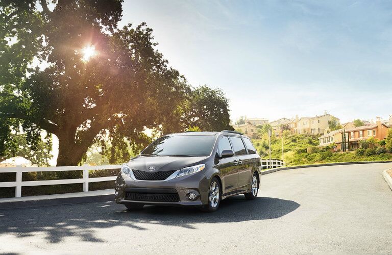 2015 Toyota Sienna exterior performance capabilities