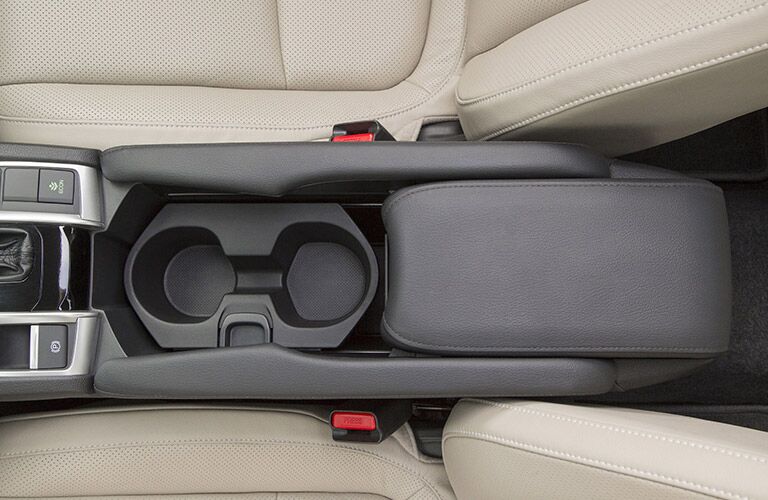 View of the Center Console in the 2017 Honda Civic