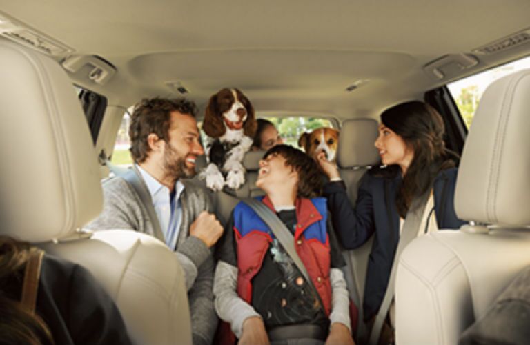 2016 Toyota Highlander Hybrid seating capacity