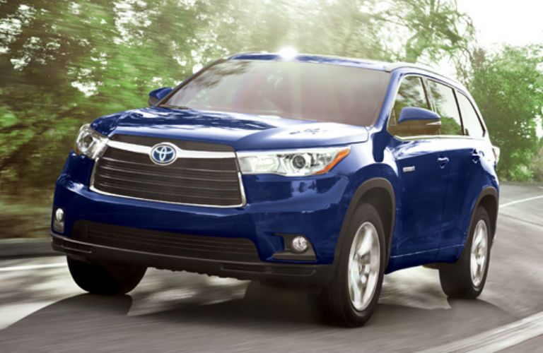 2016 blue Toyota highlander hybrid truro ns