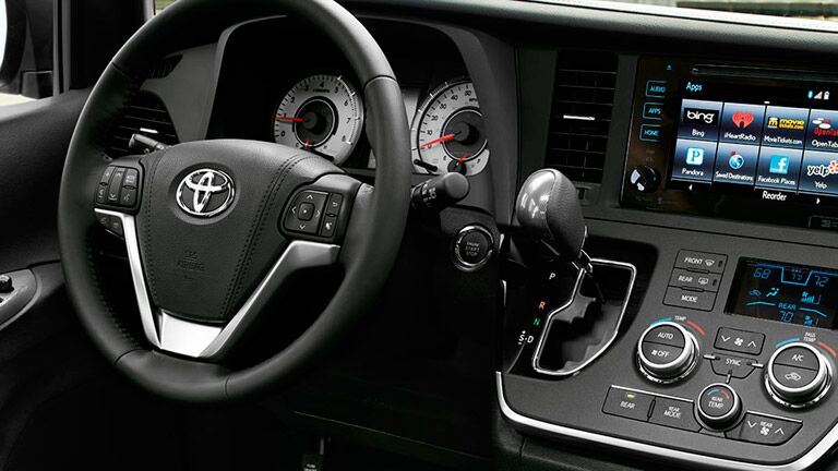 2015 Toyota Sienna technology features