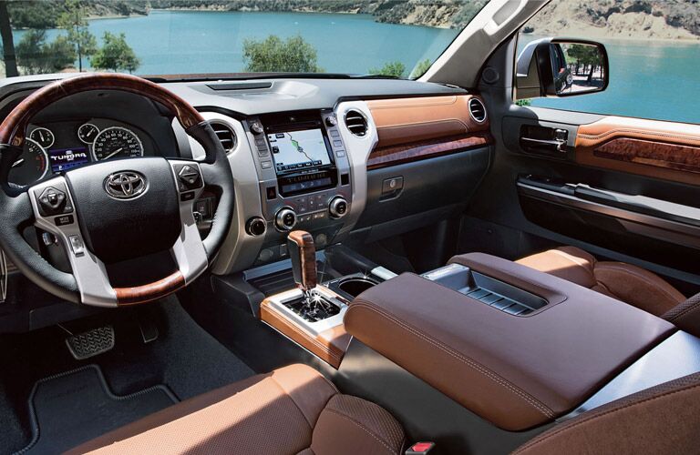2016 Toyota Tundra driver cabin