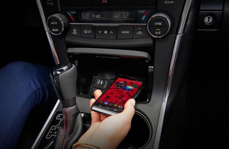 2016 Toyota Camry wireless charging