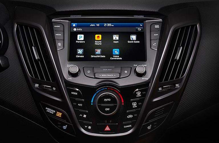 2017 Hyundai Veloster technology features