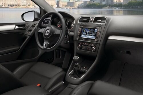 Used 2014 Volkswagen Golf Interior