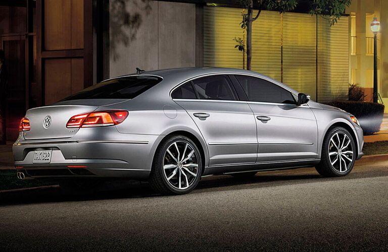 2015 Volkswagen CC Santa Monica CA color options engine performance and specs horsepower and torque engine options
