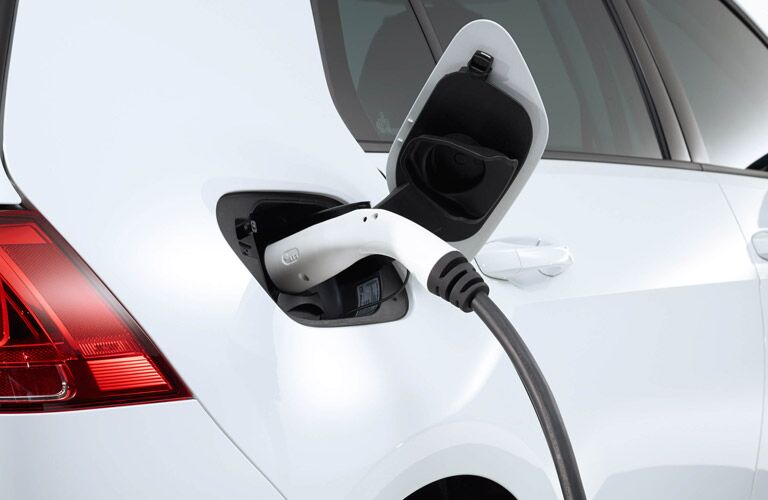 2015 Volkswagen e-Golf Santa Monica CA mileage range horsepower torque electric battery life eco mode regenerative braking modes