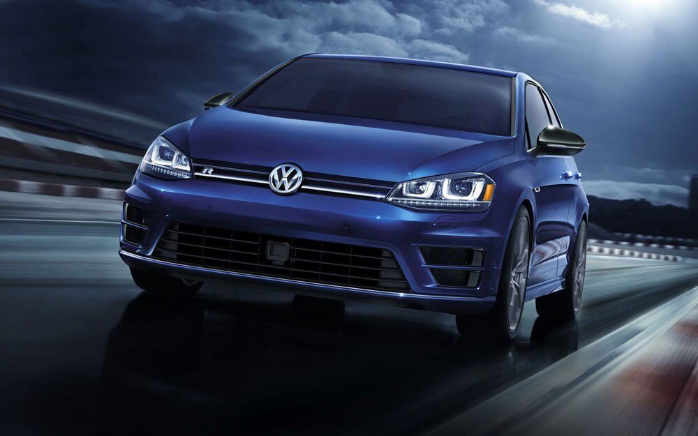 2017 VW Golf R exterior