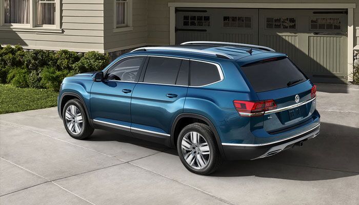 2019 Volkswagen Atlas Parked in Driveway