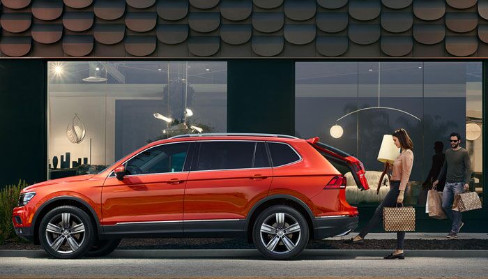 2019 Volkswagen Tiguan Parked