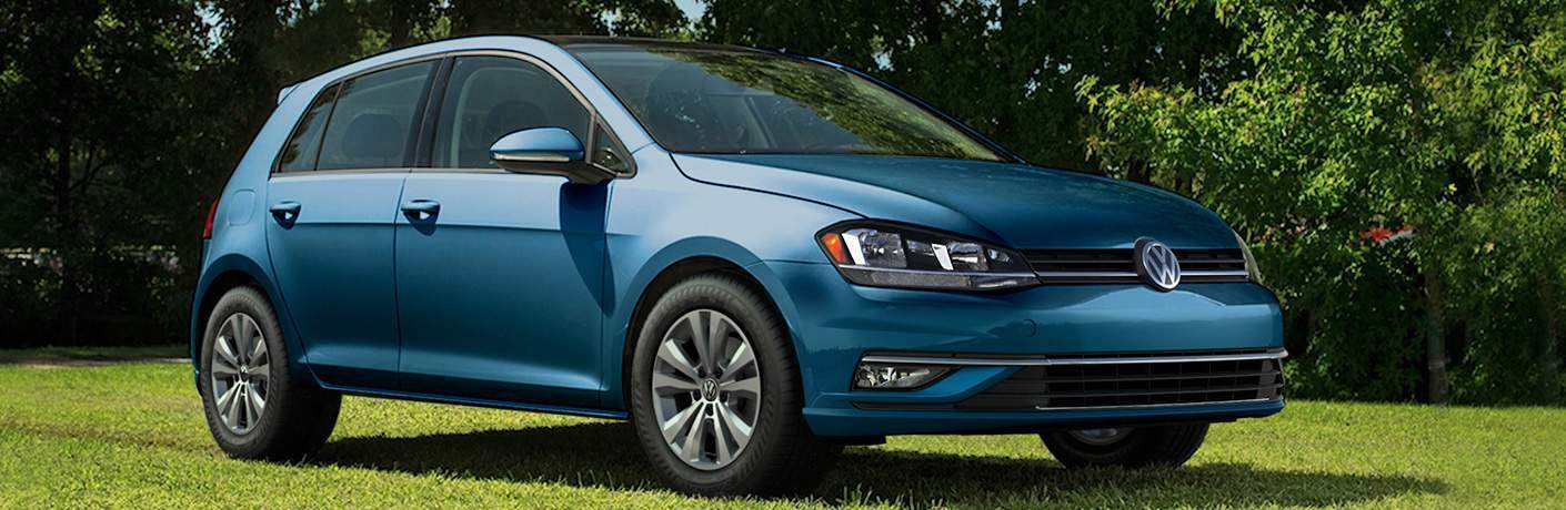 2018 Volkswagen Golf in blue
