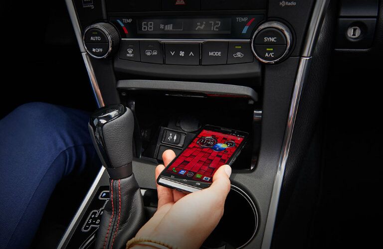 2016 Toyota Camry Hybrid technology