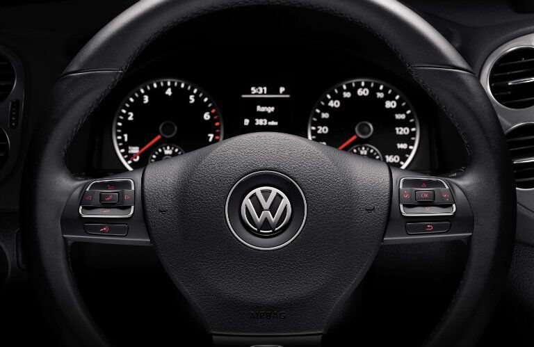 Dashboard 2016 Volkswagen Tiguan